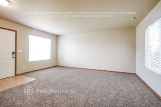 13205 122nd Ave E in Puyallup, WA - Foto de edificio - Building Photo