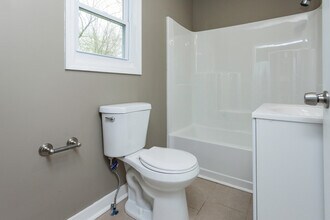 1201 Bundy St in Des Moines, IA - Building Photo - Building Photo