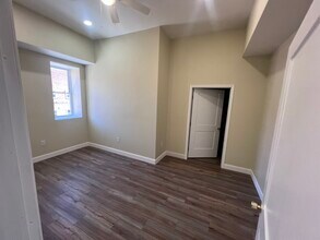 1314 11th Ave, Unit 3rd Floor Rear in Altoona, PA - Building Photo - Building Photo