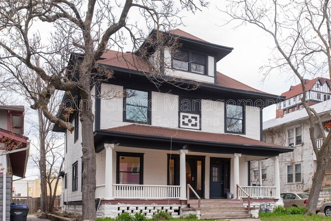 3224 E Oakland Ave in Wichita, KS - Building Photo - Building Photo