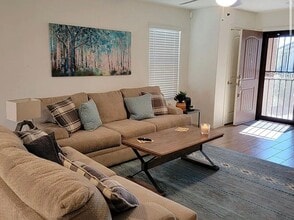 8779 E Stone Meadow Cir in Tucson, AZ - Building Photo - Building Photo