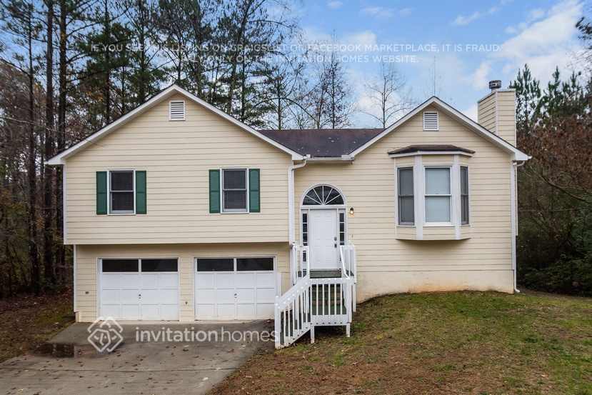 267 Silverthorne Cir in Douglasville, GA - Building Photo