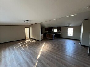 119 Cam. de Agua in Elgin, TX - Building Photo - Building Photo