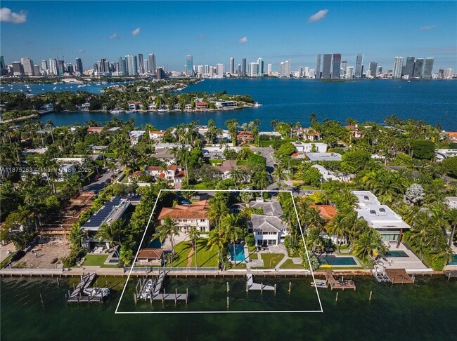 617-625 E Dilido Dr in Miami Beach, FL - Building Photo - Building Photo