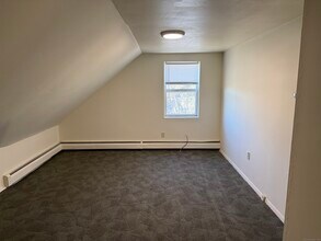 1405 S Main St-Unit -2W in Waterbury, CT - Building Photo - Building Photo