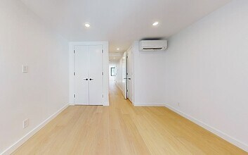 Lafayette Street, Unit 6 in New York, NY - Building Photo - Building Photo