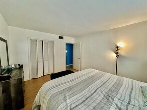 1821 NE 62nd St in Fort Lauderdale, FL - Building Photo - Building Photo