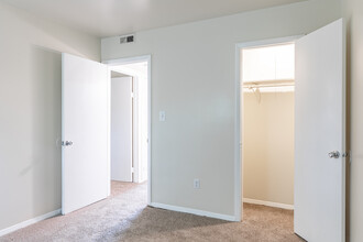 Wynwood Apartments in Richmond, VA - Building Photo - Interior Photo