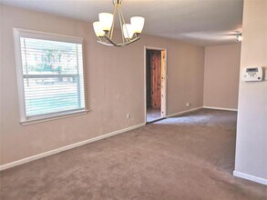 5405 Huisache St in Houston, TX - Building Photo - Building Photo
