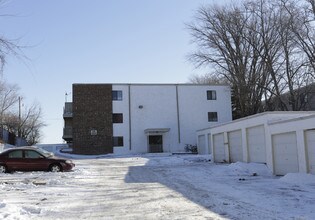 Engels Apartments in Anoka, MN - Building Photo - Building Photo