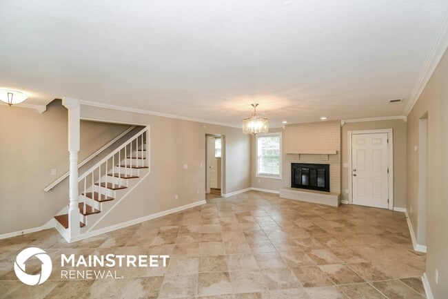 10585 Castlebrook Dr, Unit 6 in Jacksonville, FL - Building Photo - Building Photo