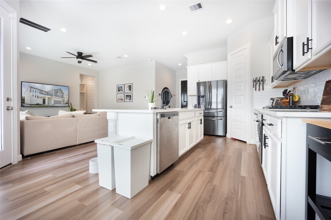 9907 Prairie Silo Ln in Houston, TX - Building Photo