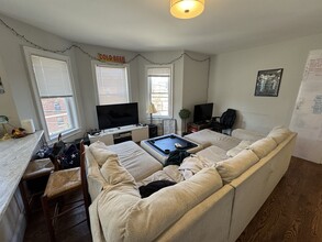 3 Hamilton Rd, Unit 2 in Somerville, MA - Building Photo - Building Photo