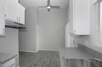 2BR, 1BA - 700 SF - Avenue 64 Apartments in Los Angeles, California