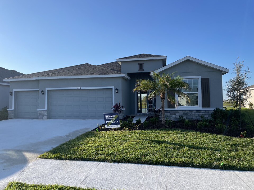 16618 Barnwood Pl in Bradenton, FL - Building Photo