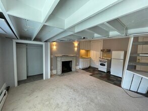 367 Beacon St, Unit 3B in Boston, MA - Building Photo - Building Photo