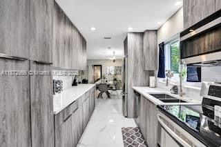 1321 S 16th Ave in Hollywood, FL - Building Photo - Building Photo