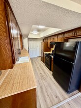 1608 Oakcliff Rd in Norman, OK - Building Photo - Building Photo