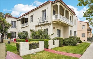 4237 Garthwaite Ave in Los Angeles, CA - Building Photo