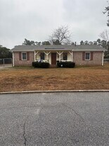 2704 Cranbrook Dr in Hephzibah, GA - Building Photo