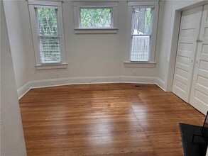 369 Dargan Pl SW in Atlanta, GA - Building Photo - Building Photo