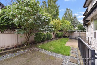 7046-181B 181B St in Surrey, BC - Building Photo - Building Photo