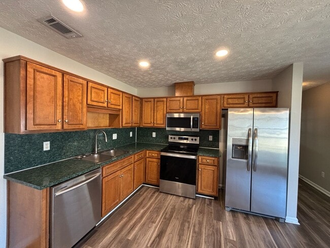 9 Honeysuckle Way in Fort Mitchell, AL - Building Photo - Building Photo