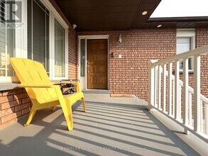 42 Lamp Crescent in Vaughan, ON - Building Photo - Building Photo