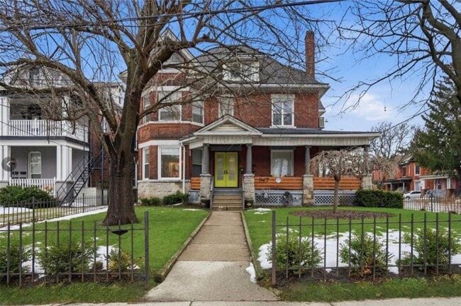 property at 147 Emerald St S