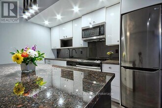 49 McGee St in Toronto, ON - Building Photo - Building Photo