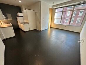 147 E Berkeley St, Unit 3 in Boston, MA - Building Photo - Building Photo