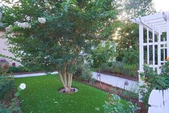 914 Alberni St in East Palo Alto, CA - Building Photo - Building Photo