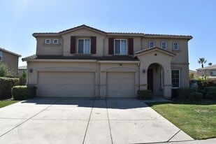 11079 Malibu Ave in Chowchilla, CA - Building Photo