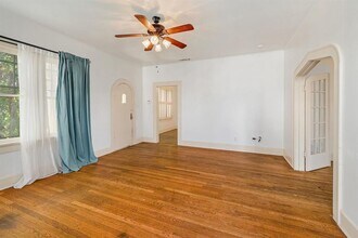 1804 Kenwood Ave in Austin, TX - Building Photo - Building Photo