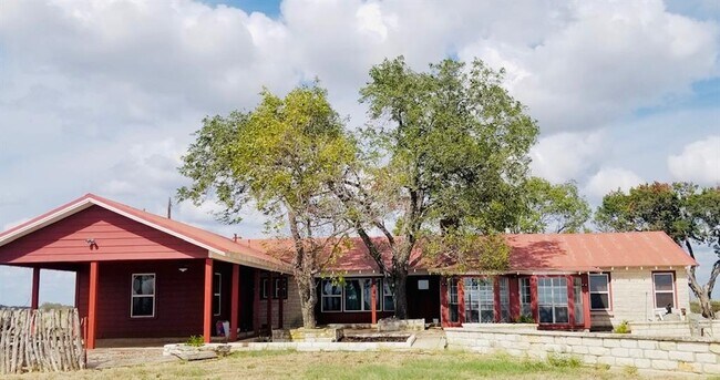 12300 FM1105 in Bartlett, TX - Building Photo - Building Photo