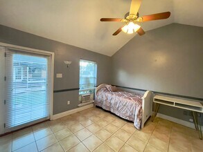 3700 Wanda Lynn Dr in Metairie, LA - Foto de edificio - Building Photo