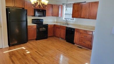 1252 Frost Pl in Harrisonburg, VA - Building Photo - Building Photo