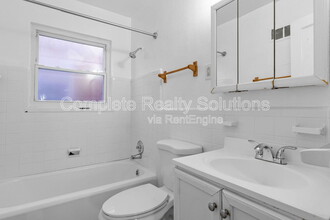5902 Dressell Ave in St. Louis, MO - Building Photo - Building Photo
