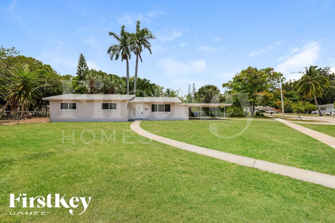 1236 NW 18th St in Fort Lauderdale, FL - Building Photo