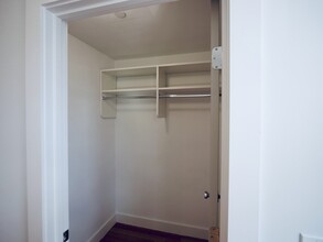 182 Bennington St, Unit #1 in Boston, MA - Building Photo - Building Photo