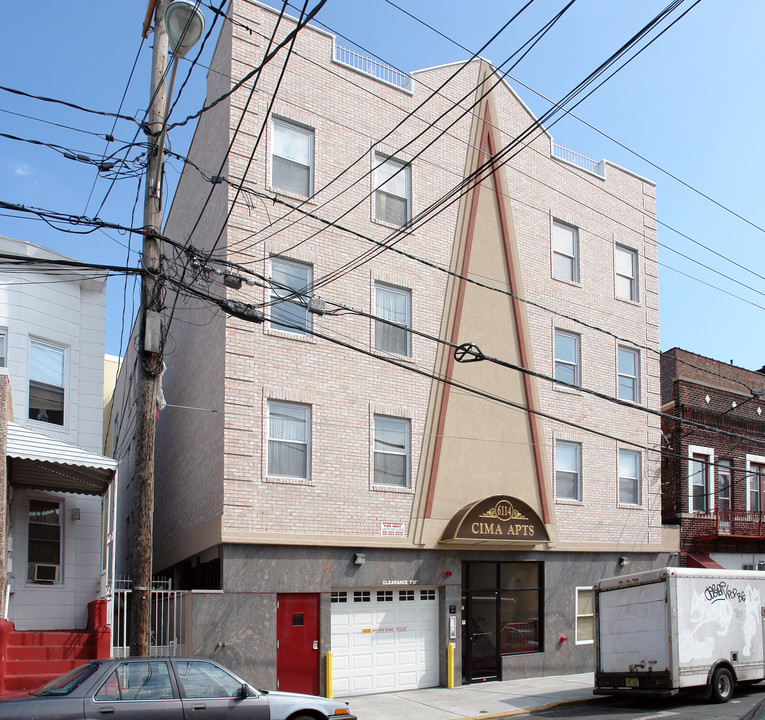 6112-6114 Palisade Ave in West New York, NJ - Building Photo