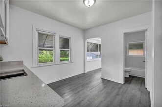 4302 W 30th St in Cleveland, OH - Building Photo - Building Photo