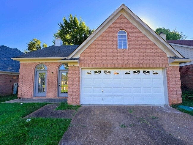 property at 2250 Lake Hill Ct