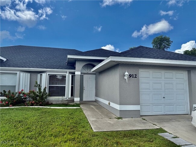 property at 912 Cape Coral Pkwy W