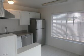 4398 Bramblewood St in Las Vegas, NV - Building Photo - Building Photo