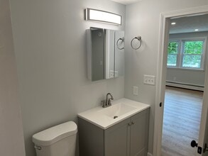 397 Alfred Rd in Biddeford, ME - Building Photo - Building Photo