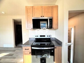 2621 SE 14th St in Des Moines, IA - Building Photo - Building Photo