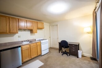 113 Comstock Pl in Syracuse, NY - Building Photo - Building Photo