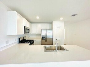 3056 Dawn Sound Dr in Katy, TX - Building Photo - Building Photo