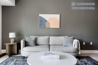 350 Sharon Park Dr in Menlo Park, CA - Building Photo - Building Photo